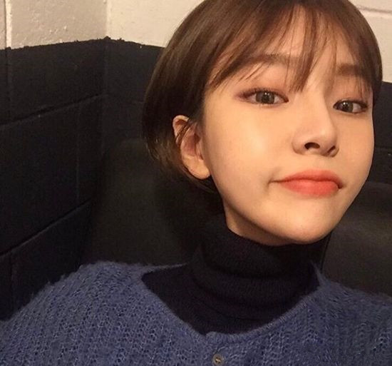 减龄短发2025图片 减龄短发女