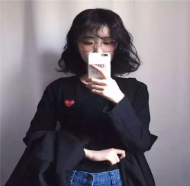 泡面卷发发型图片女生