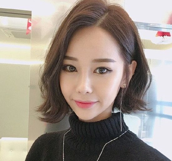 2025年短发发型图片女 2025年短发流行款图女