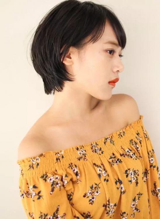 今年秋冬流行什么女生发型 2025秋冬流行发型女