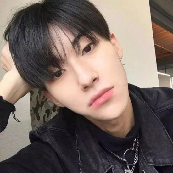 男生秋冬剪什么发型好看 男生秋冬韩式发型短发
