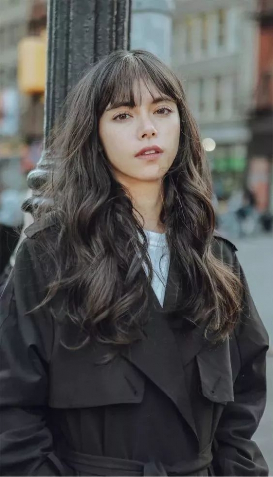 2025秋冬流行什么女生发型 女生冬天剪什么发型好看