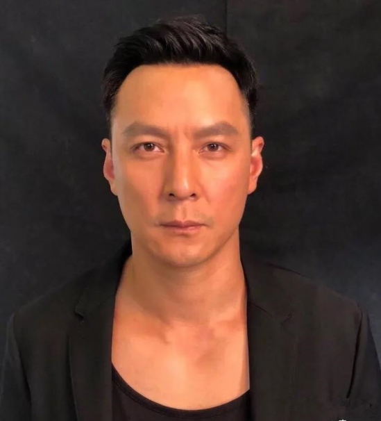 怎么看自己是否脱发 怎么判断自己是不是脱发