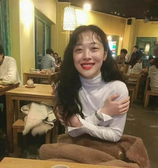现在比较流行发型