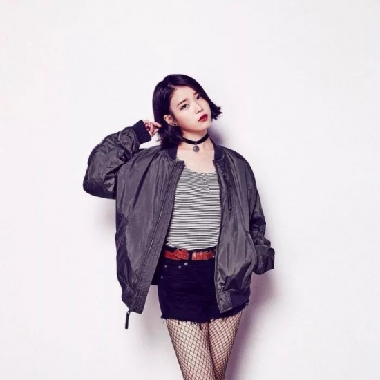 20岁女剪什么发型好看