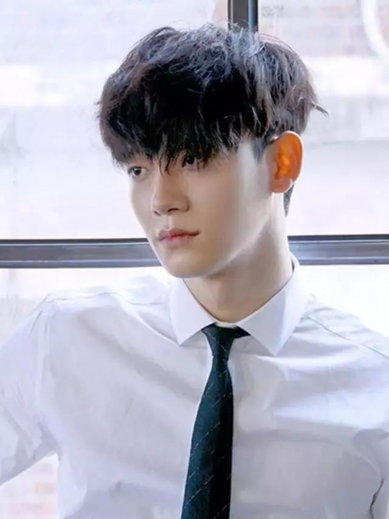 2025年男生流行发型