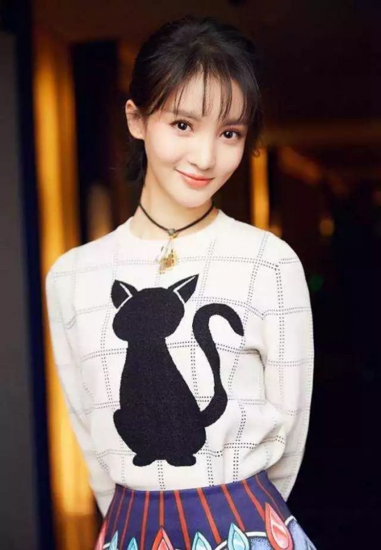 2025染什么颜色好看
