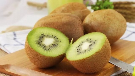 女人护肤美白的12种食物