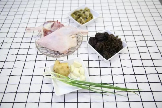 熬夜后吃什么食物好