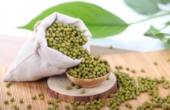 经常熬夜吃什么好