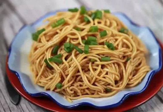 家常面条的做法