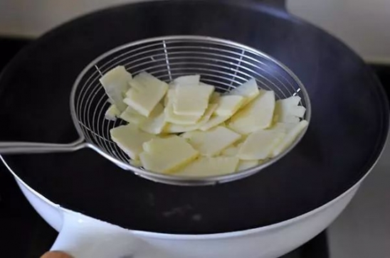 冬笋炒肉片的做法