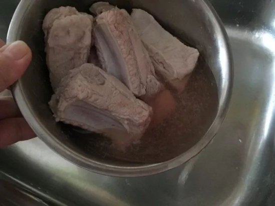 排骨汤怎么炖最好喝 排骨汤的做法