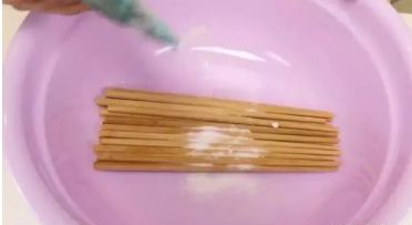筷子防止发霉的方法