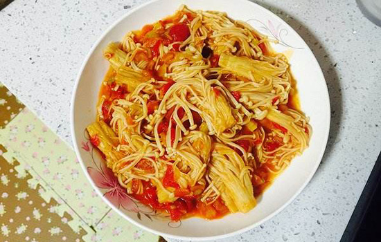 西红柿炒什么菜好吃 西红柿和什么一起炒好吃