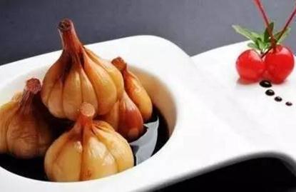 大蒜泡酒的功效