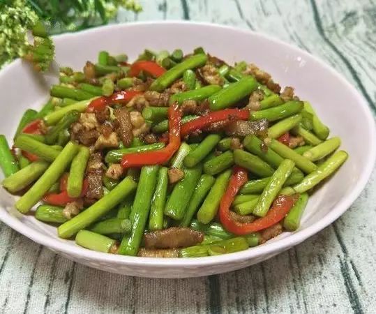 蒜苔炒肉怎么做好吃