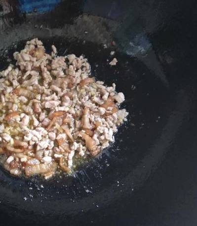 蒜苔炒肉怎么做好吃