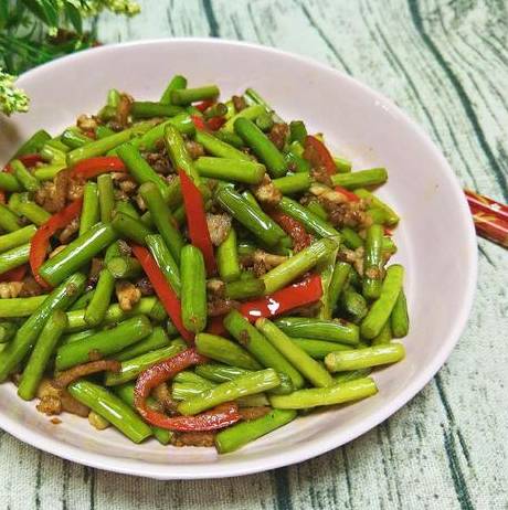 蒜苔炒肉怎么做好吃