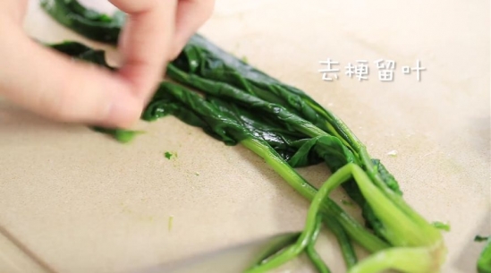 菠菜猪肉泥的家常做法