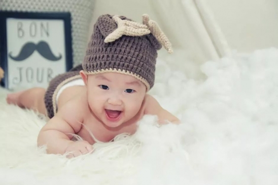 怎样培养孩子独立吃饭