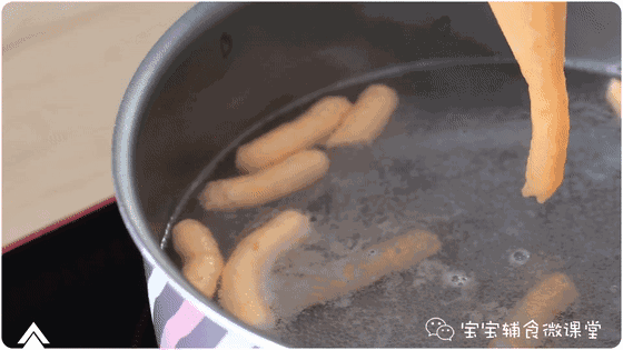 宝宝玉米鲜虾条的做法 宝宝玉米鲜虾条辅食教程
