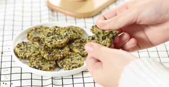 宝宝红薯饼的做法 红薯藜麦饼的做法步骤详解