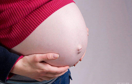 孕妇羊水少怎么办 孕妇羊水少怎么改善
