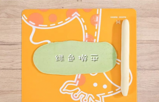 胡萝卜虾肉馅饺子的做法 让宝宝这个冬天爱上吃饺子