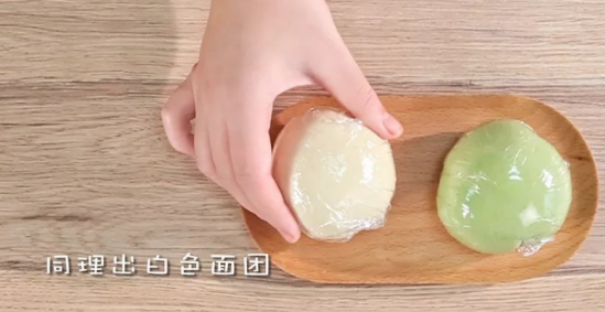 胡萝卜虾肉馅饺子的做法 让宝宝这个冬天爱上吃饺子