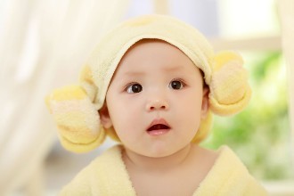 预防宝宝落枕的方法 宝宝总是落枕怎么办