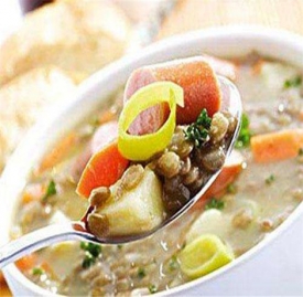 宝宝吃汤泡饭的危害 汤泡饭实在是不适合给宝宝吃