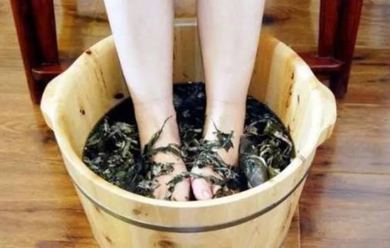 宝宝用艾叶敷肚子好吗 艾叶敷宝宝肚子好不好
