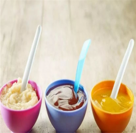 纯母乳喂养的宝宝多久添加辅食