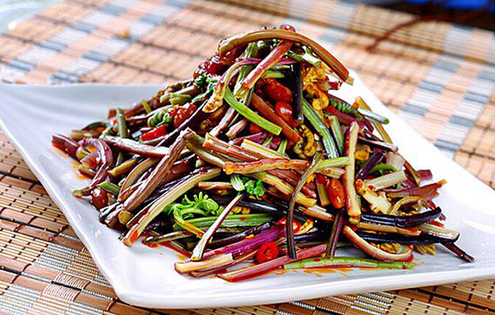 孕妇可以吃蕨菜吗 孕妇能吃蕨菜吗