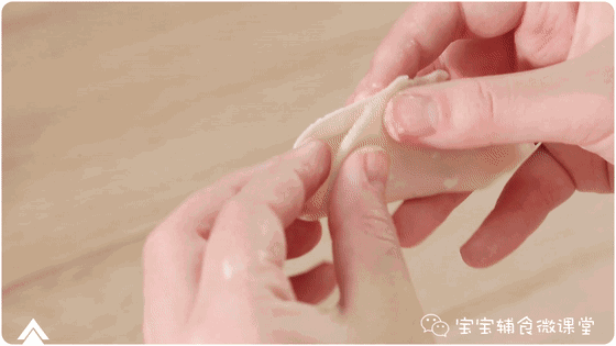 胡萝卜虾肉馅饺子的做法 让宝宝这个冬天爱上吃饺子