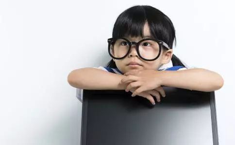 给孩子配眼镜注意事项 给孩子配眼镜要了解六点事项