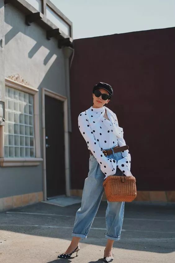 春季波点服装搭配图片