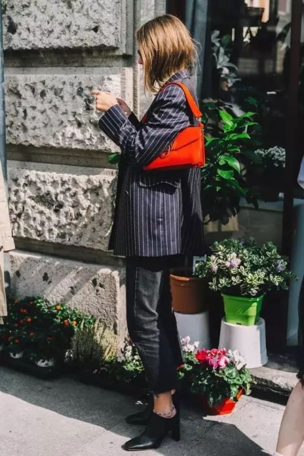 2025春夏流行色服装