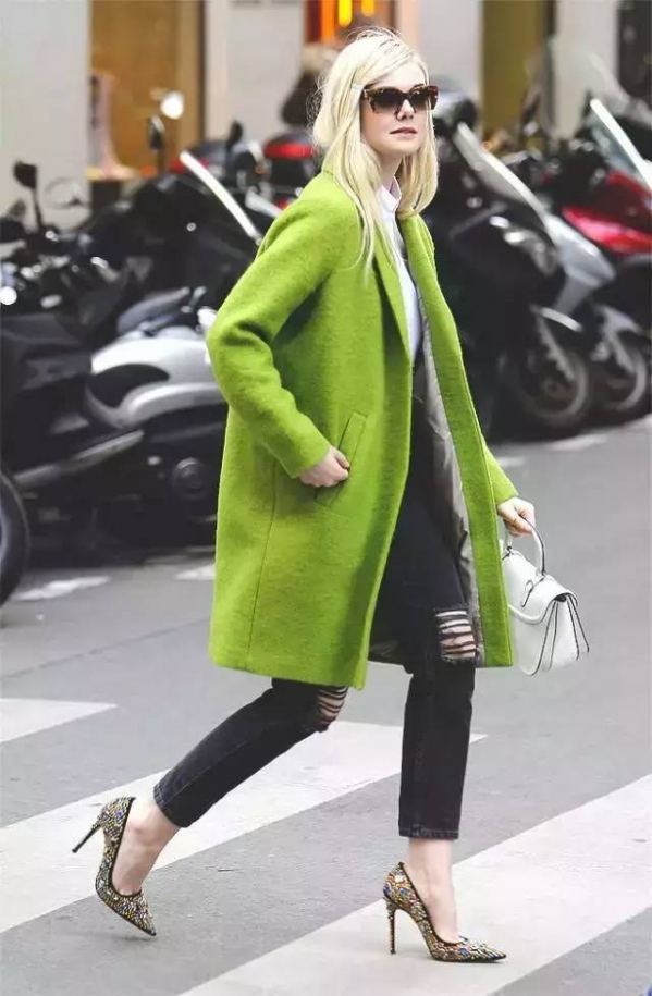 2025流行色衣服