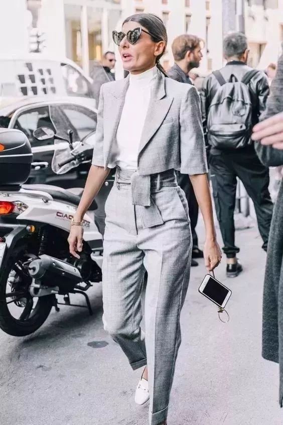 2025春夏流行色服装