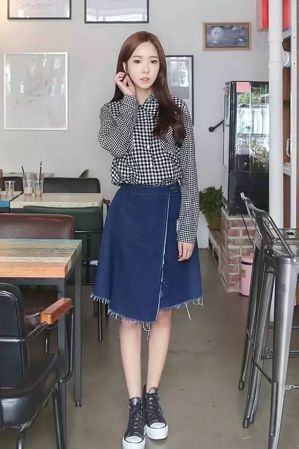 春季女生衬衫搭配图片