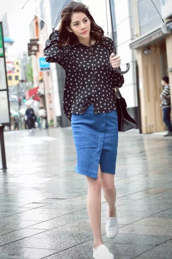 春季女生衬衫搭配图片