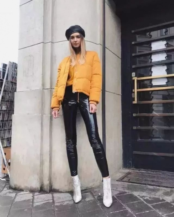 冬季羽绒服搭配图片 羽绒服这样搭裤子潮爆了