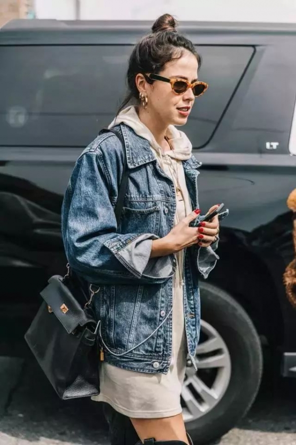 2025卫衣搭配女