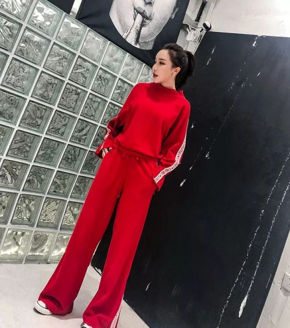 卫衣与阔腿裤如何搭配