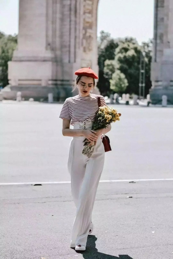女人什么鞋子好搭配衣服
