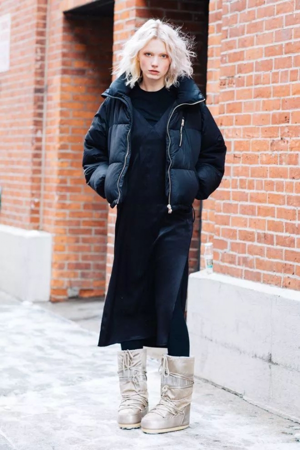 羽绒服黑色内搭什么 羽绒服黑色内搭时髦显瘦错不了