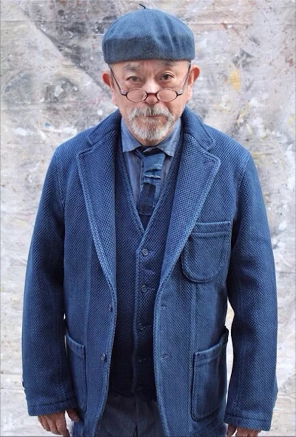 蓝色的衣服怎么搭配