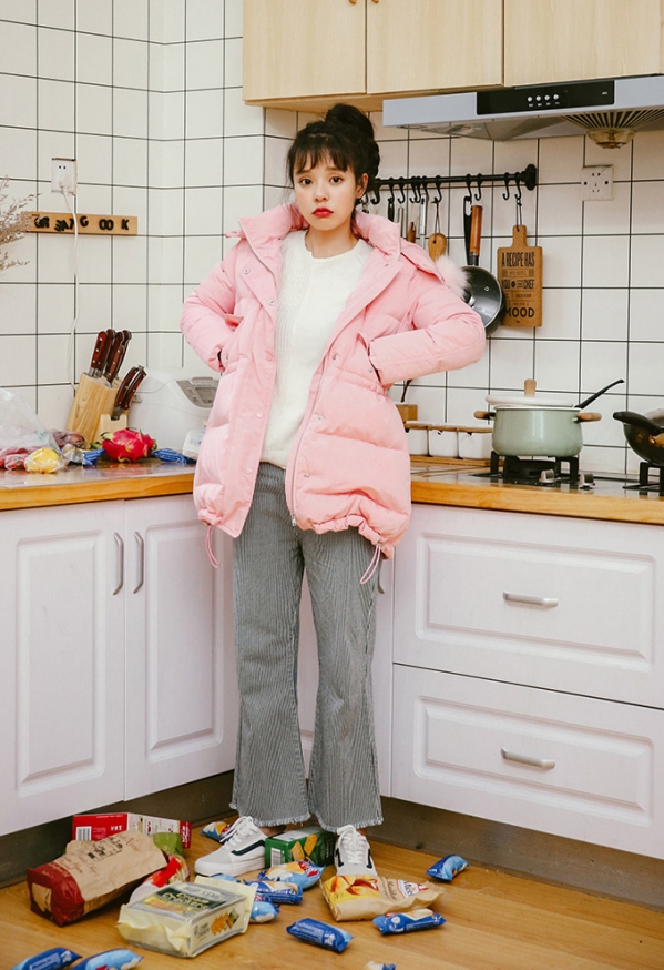 粉色面包服配什么裤子 粉色面包服怎么搭配